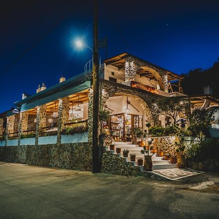 Monolithos  Limeri Traditional Guest House מראה חיצוני תמונה